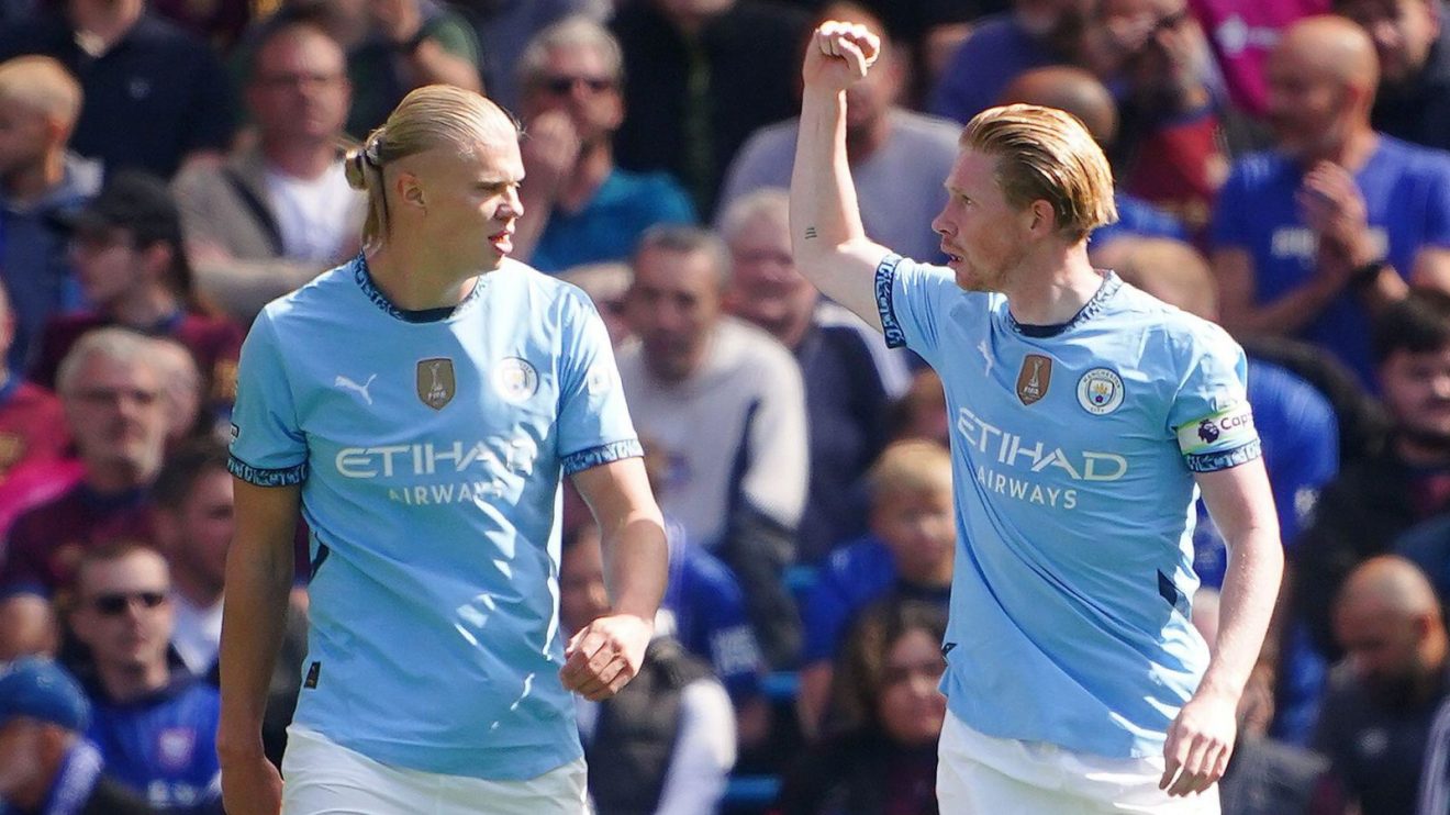 Erling Haaland and Kevin De Bruyne of Manchester City