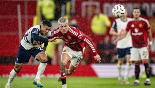 Everton star tells Man Utd players to hold ‘crisis meeting’ and claims two had ‘no confidence’ in Spurs loss