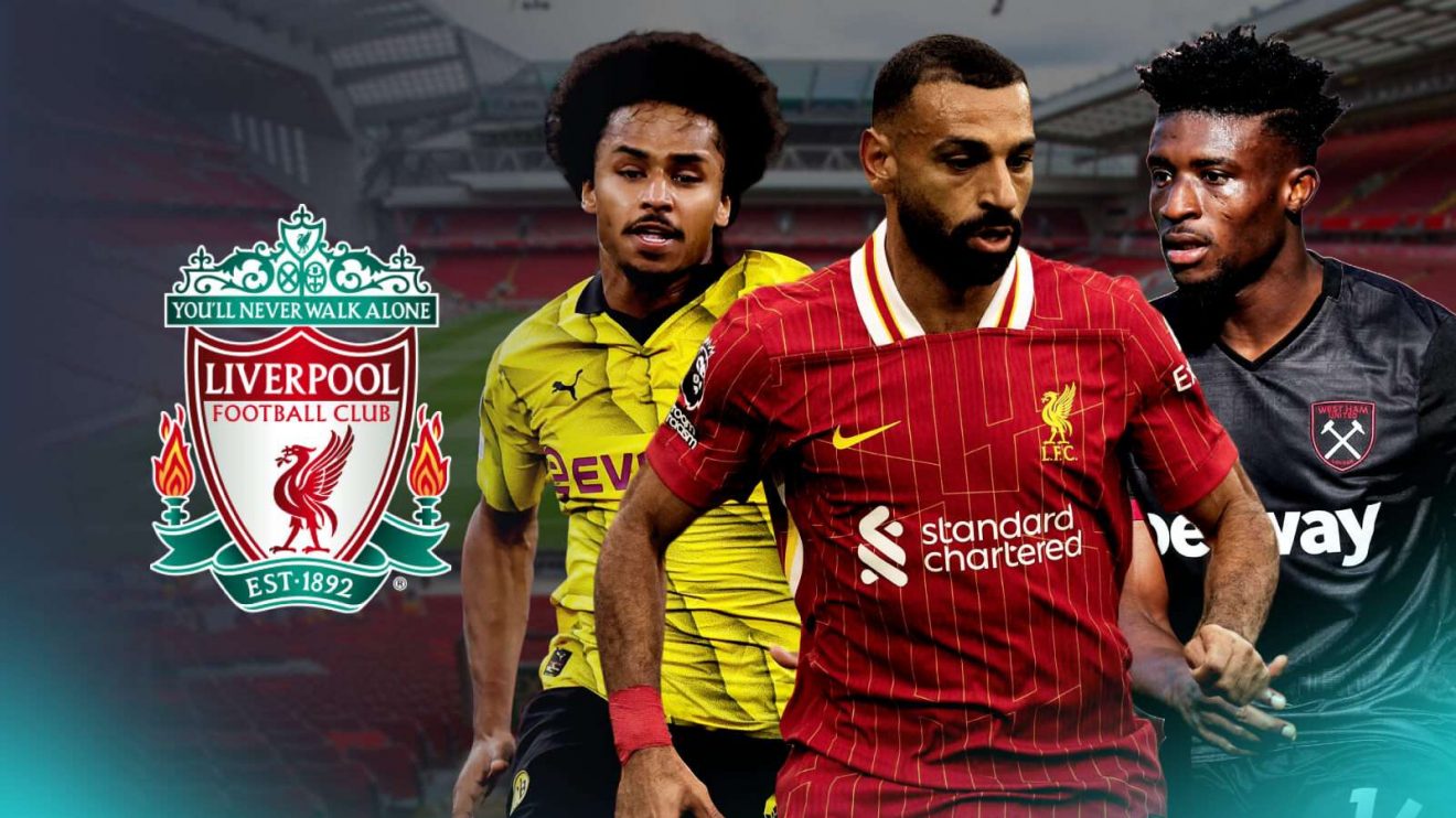 Karim Adeyemi, Mohamed Salah and Mohammed Kudus with the Liverpool badge