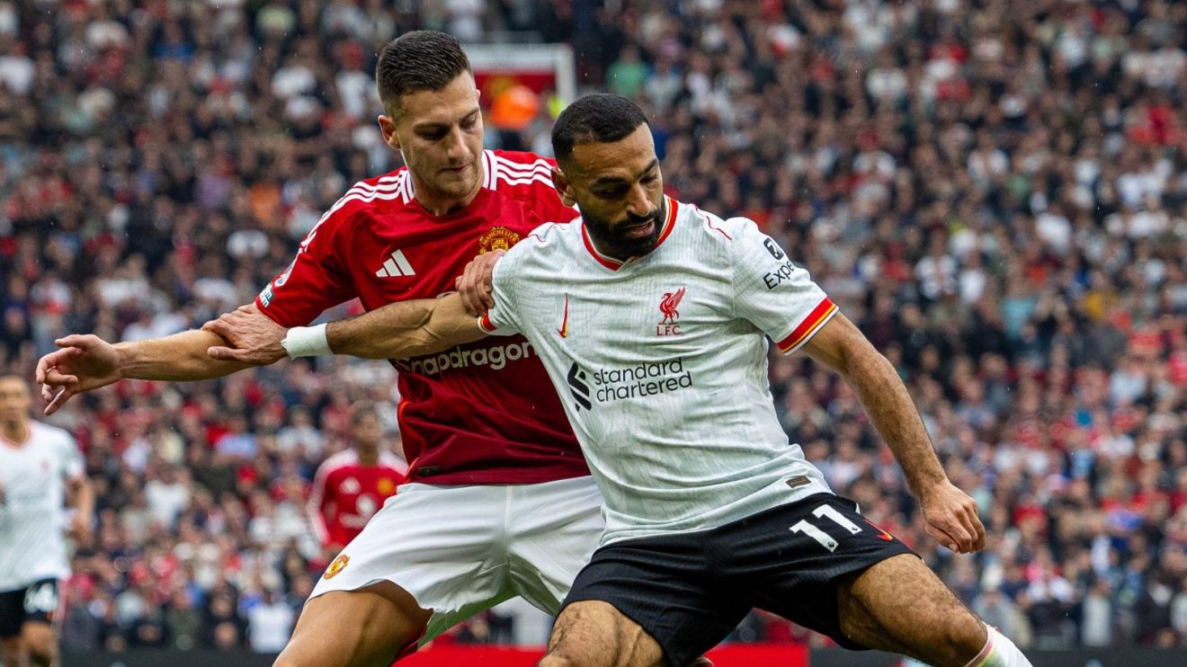 Liverpool Man Utd team season