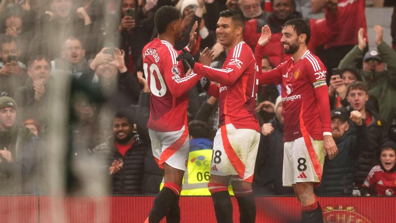 Bruno Fernandes celebrates his goal v Leicester
