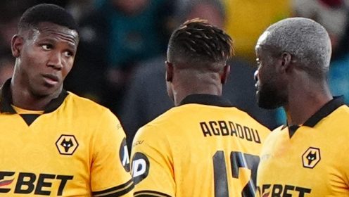 Wolves manager doomed as ‘worst’ habit in squad of traitors revealed
