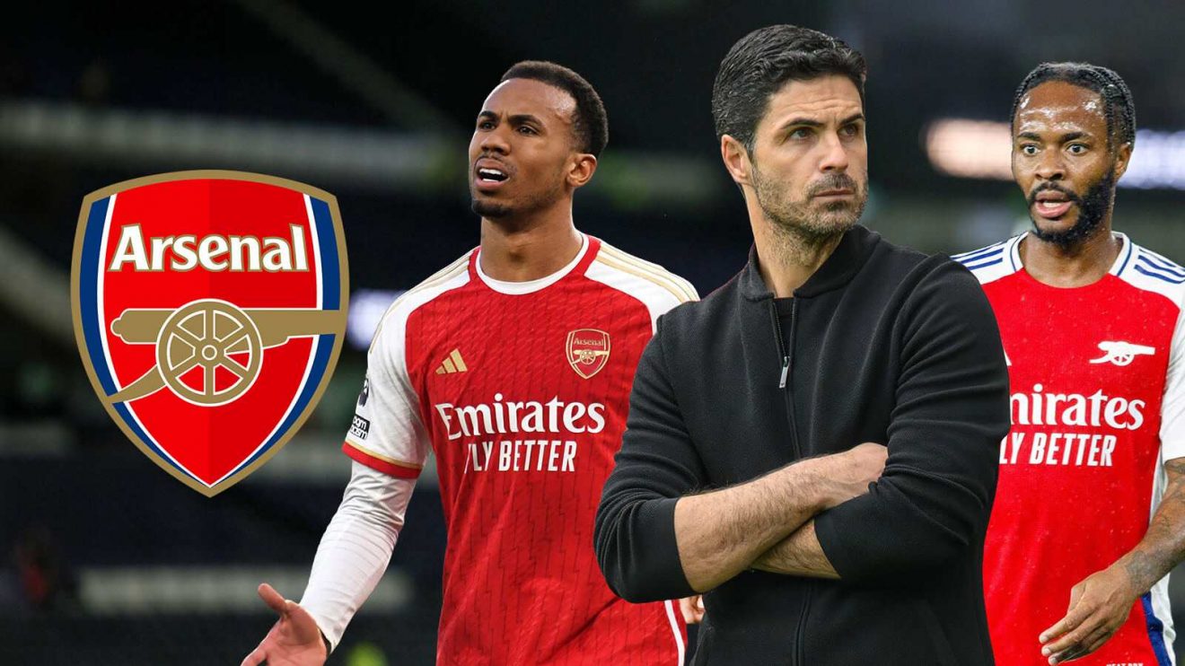 Mikel Arteta, Raheem Sterling and Gabriel with the Arsenal badge
