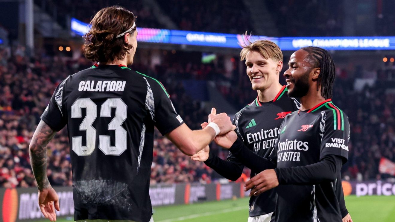 Arsenal celebrate pointless seventh goal