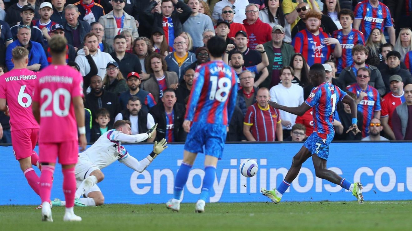 Ismaila Sarr scores the winner for Crystal Palace in a Premier League match against Ipswich