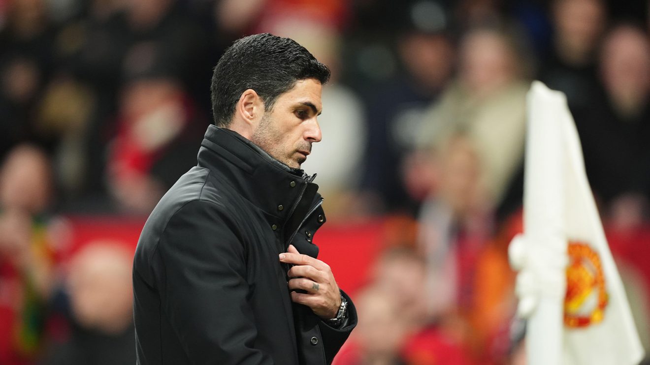 Mikel Arteta looks downcast at Old Trafford