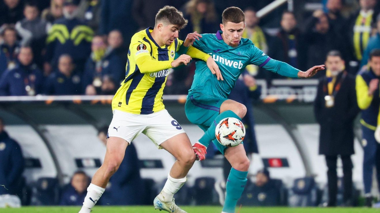 Yusuf Akcicek Fenerbahce F365