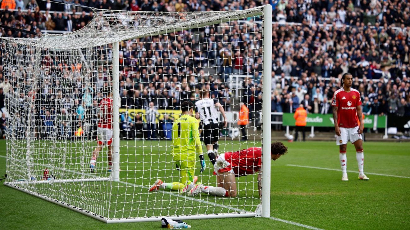 Manchester United concede to Newcastle