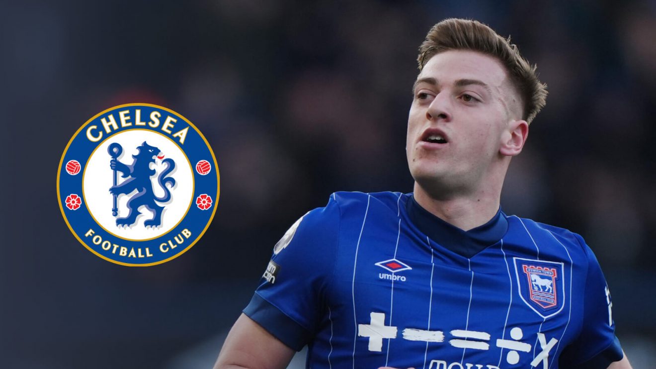 Liam Delap with Chelsea badge.