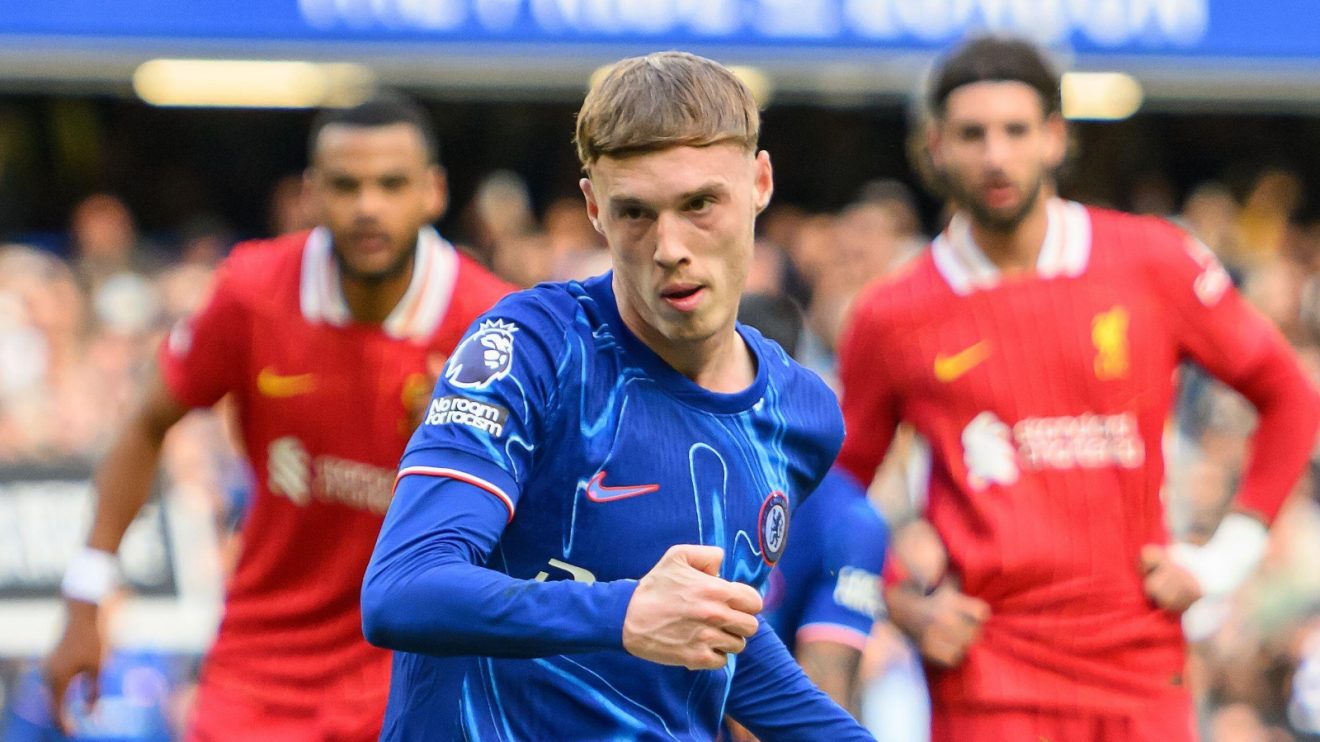 Cole Palmer scores as Chelsea beat Liverpool 3-1