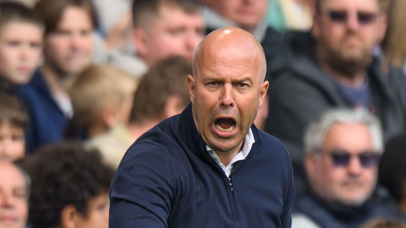 Liverpool boss Arne Slot