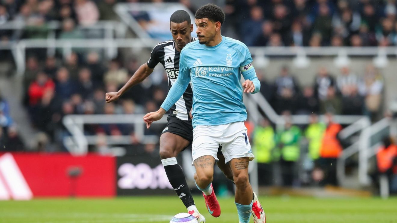 Gibbs-White Isak Newcastle Nottingham Forest