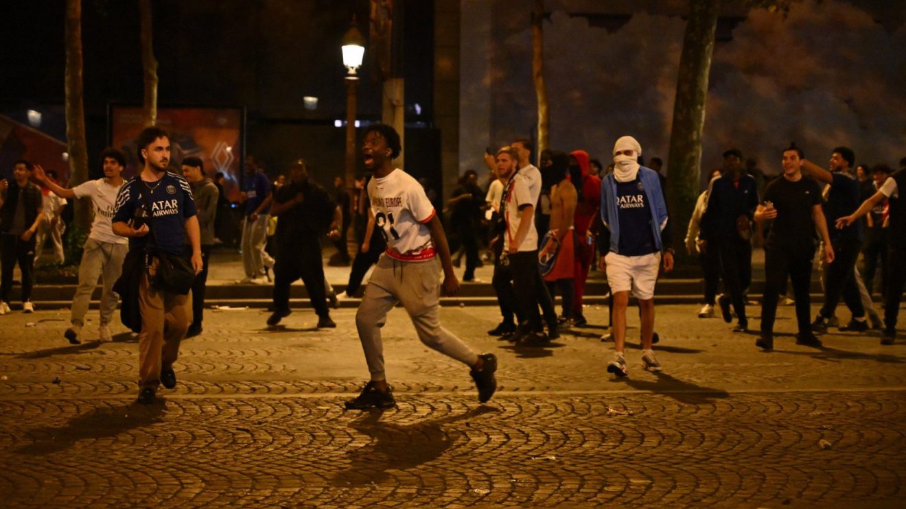 Paris rioted after PSG win