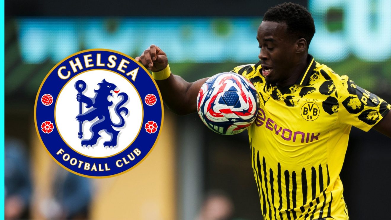 Jamie Gittens with the Chelsea badge
