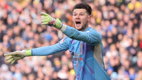 Leeds given clear path to top goalkeeper target as Turkish giants move for Meslier