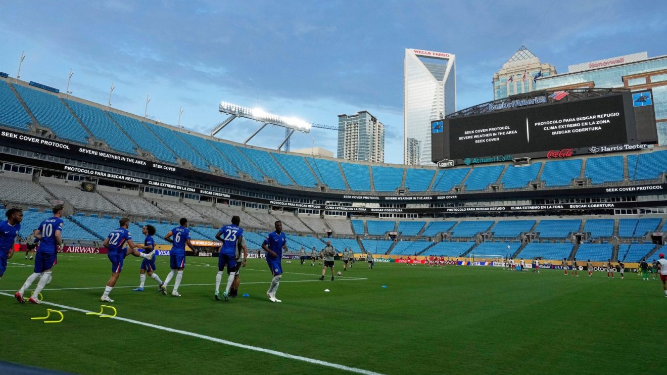 Chelsea warm up after weather delay at Club World Cup