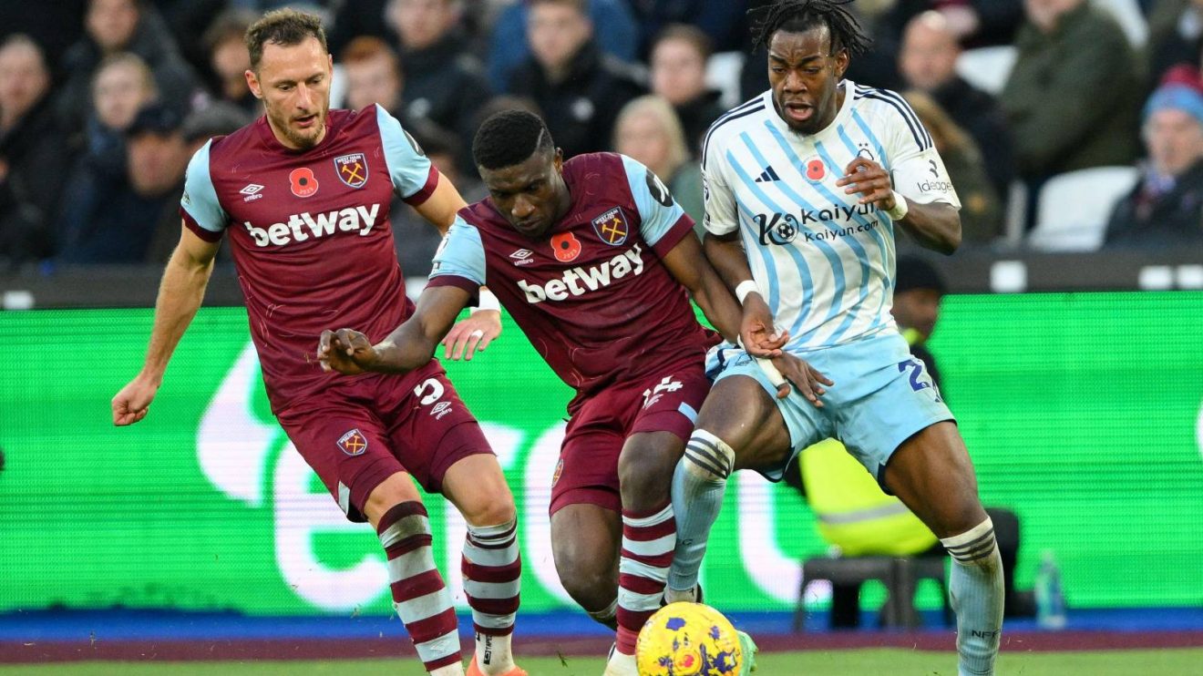 Newcastle transfer target Anthony Elanga of Nottingham Forest battles for possession with Mohammed Kudus of West Ham