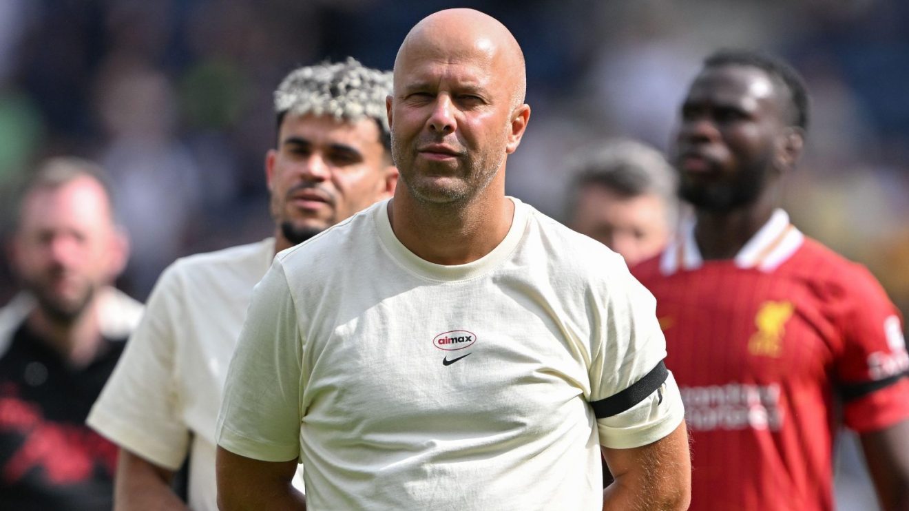 Liverpool head coach Arne Slot acknowledges the fans