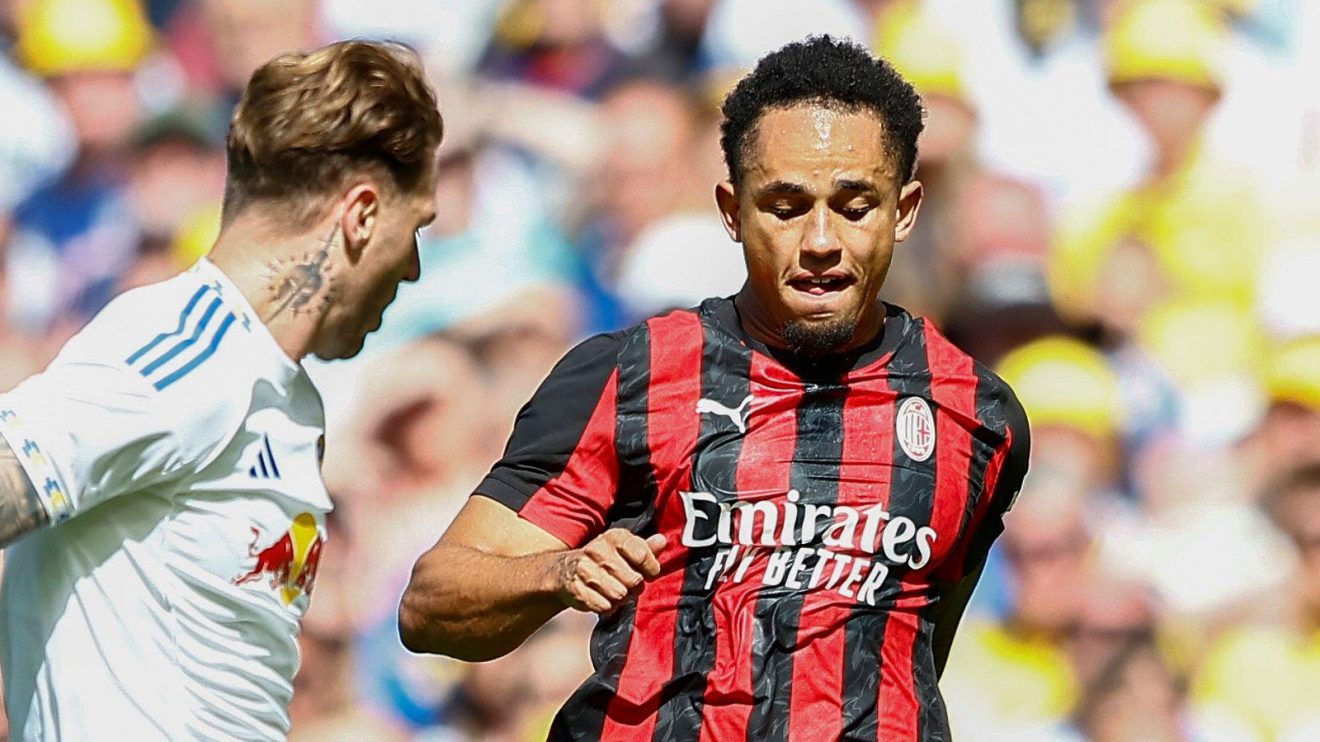 Leeds United target Noah Okafor up against Joe Rodon