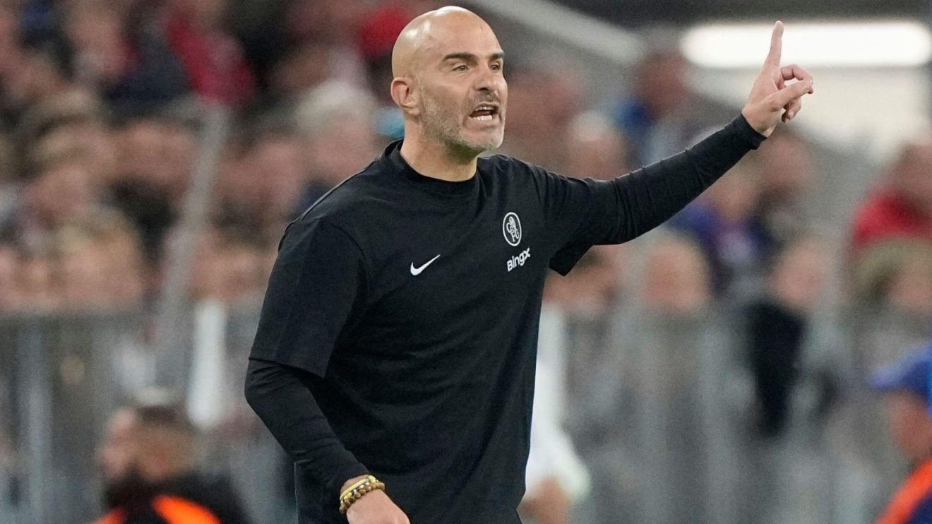 Chelsea head coach Enzo Maresca gestures during a match