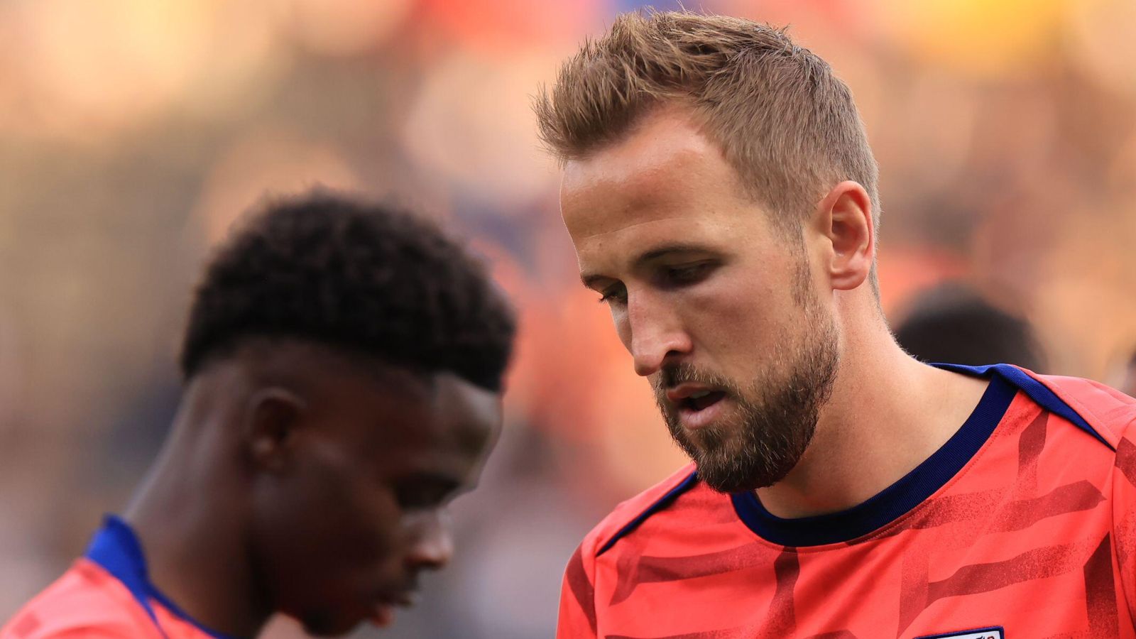 Harry Kane needs a haircut to win the Ballon d'Or 5 Harry Kane and Bukayo Saka