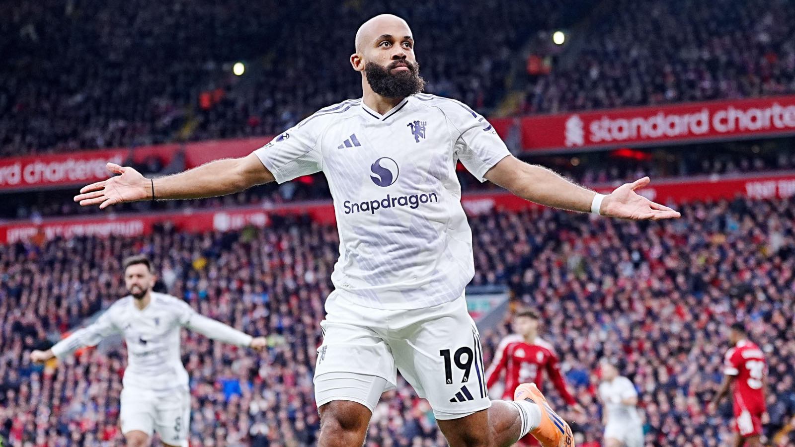 Ex-PGMOL gives verdict on Mbeumo goal for Man Utd vs Liverpool 15 3CYJEG4 2