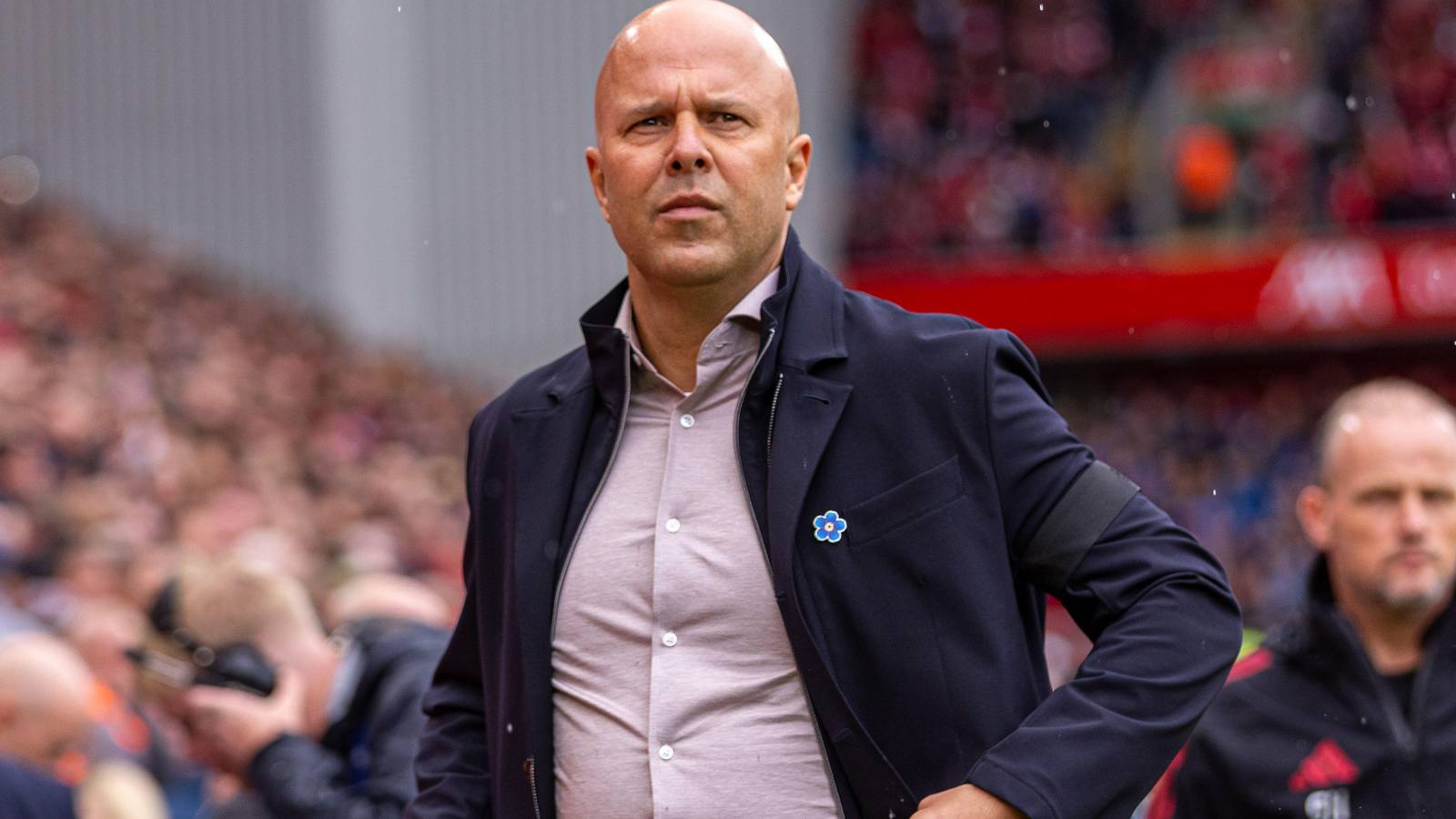 Slot decides to 'discard' one Liverpool star he 'doesn't want'; three key 'factors influence departure' 6 Arne Slot Liverpool F365