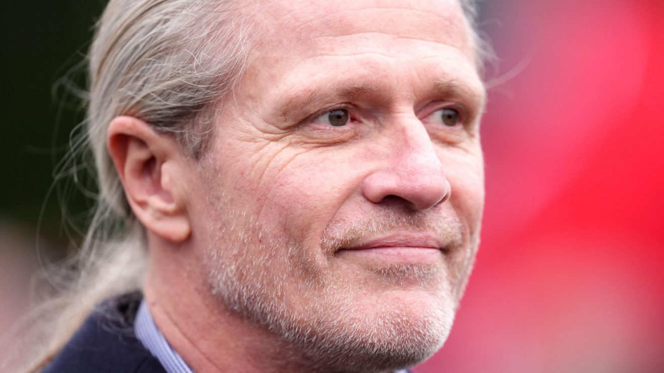 Arsenal legend Emmanuel Petit