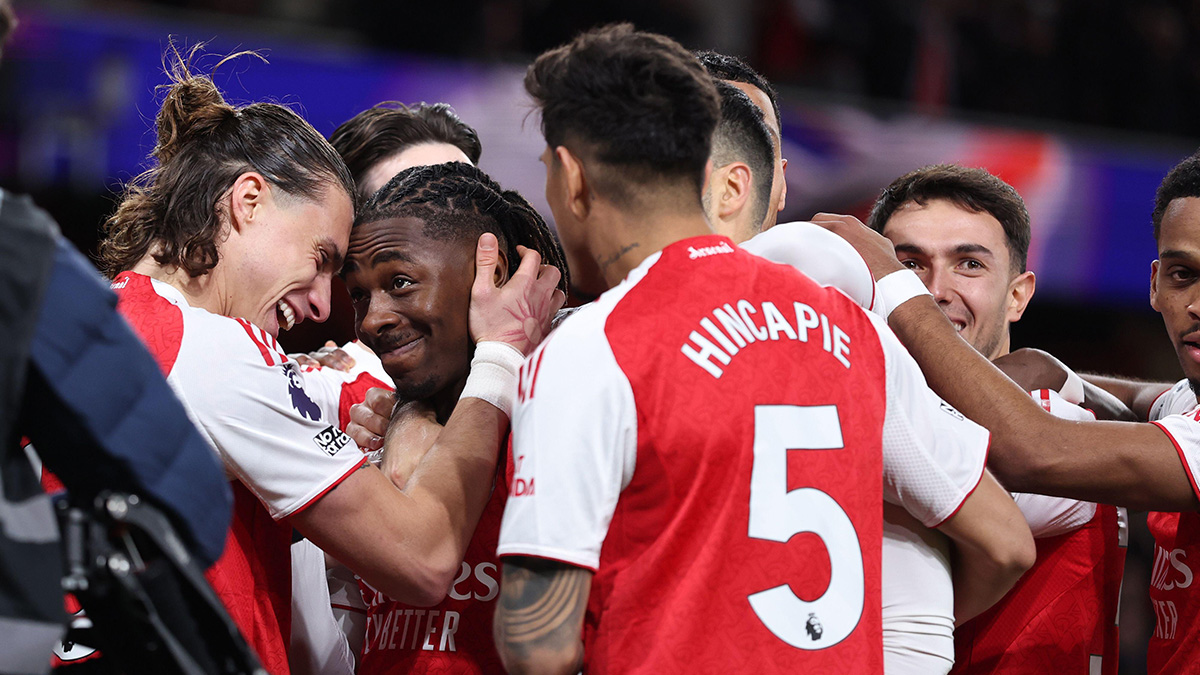 Arsenal’s Premier League title charge looks unstoppable as Tottenham humiliated - Football365