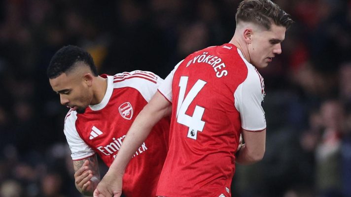 Arsenal striker Gabriel Jesus replaces Viktor Gyokeres during a match