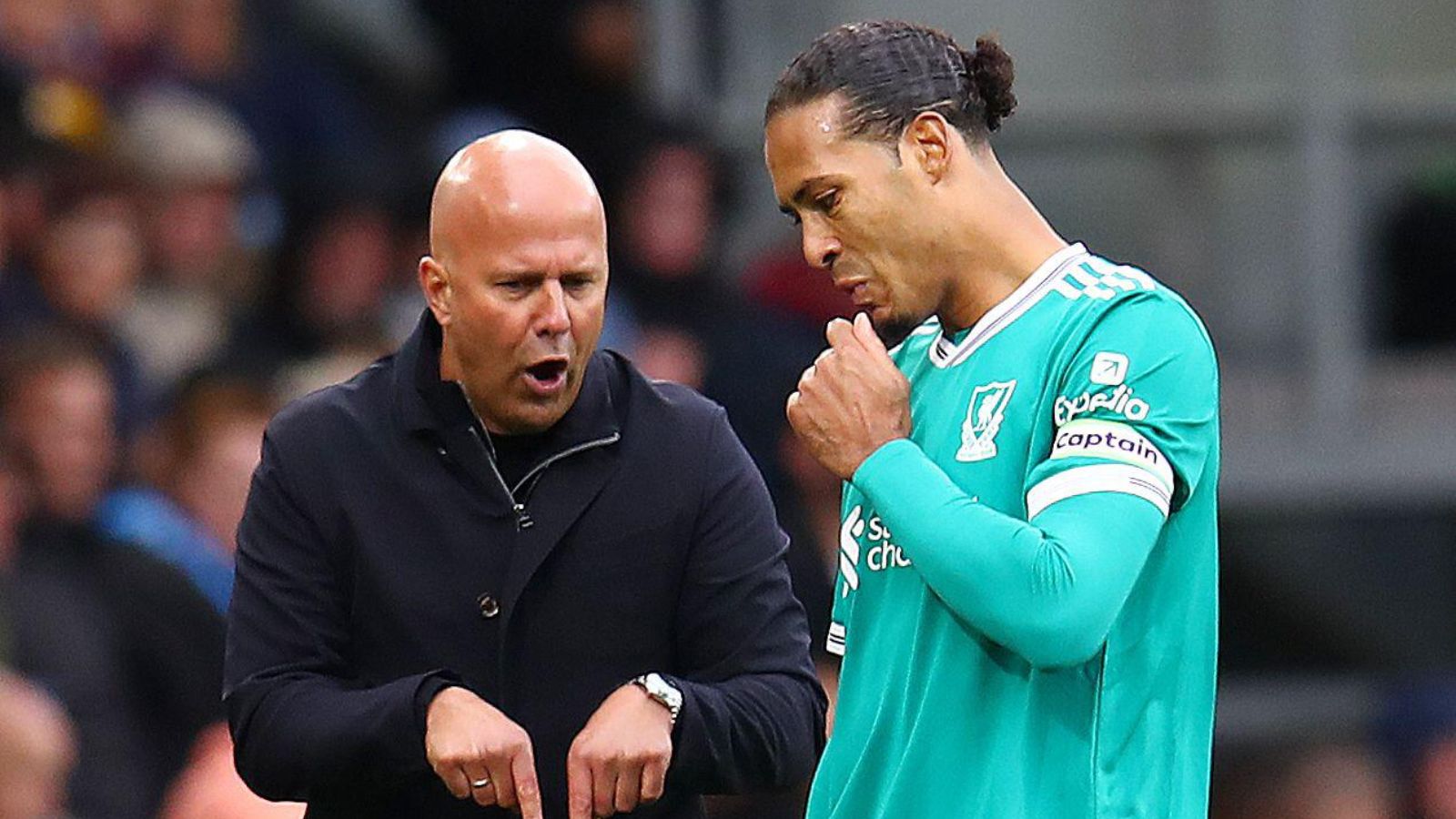 Arne Slot Virgil van Dijk Liverpool F365