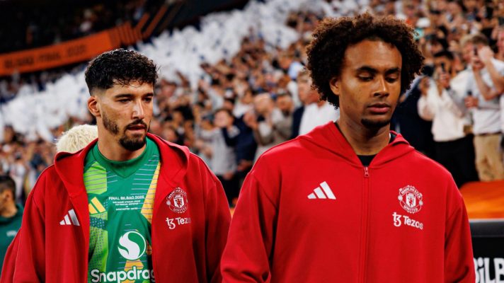 Man Utd transfer Bayindir Zirkzee