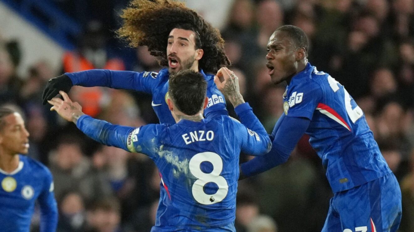 Chelsea protector Marc Cucurella celebrates a ambition