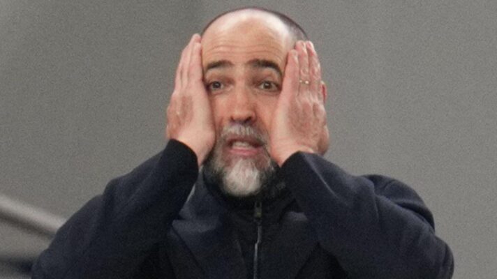 Spurs coach Igor Tudor reacts