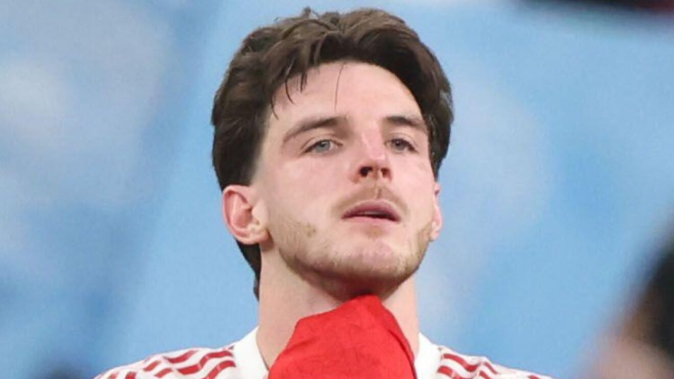 Arsenal midfielder Declan Rice reacts after losing to Manchester City