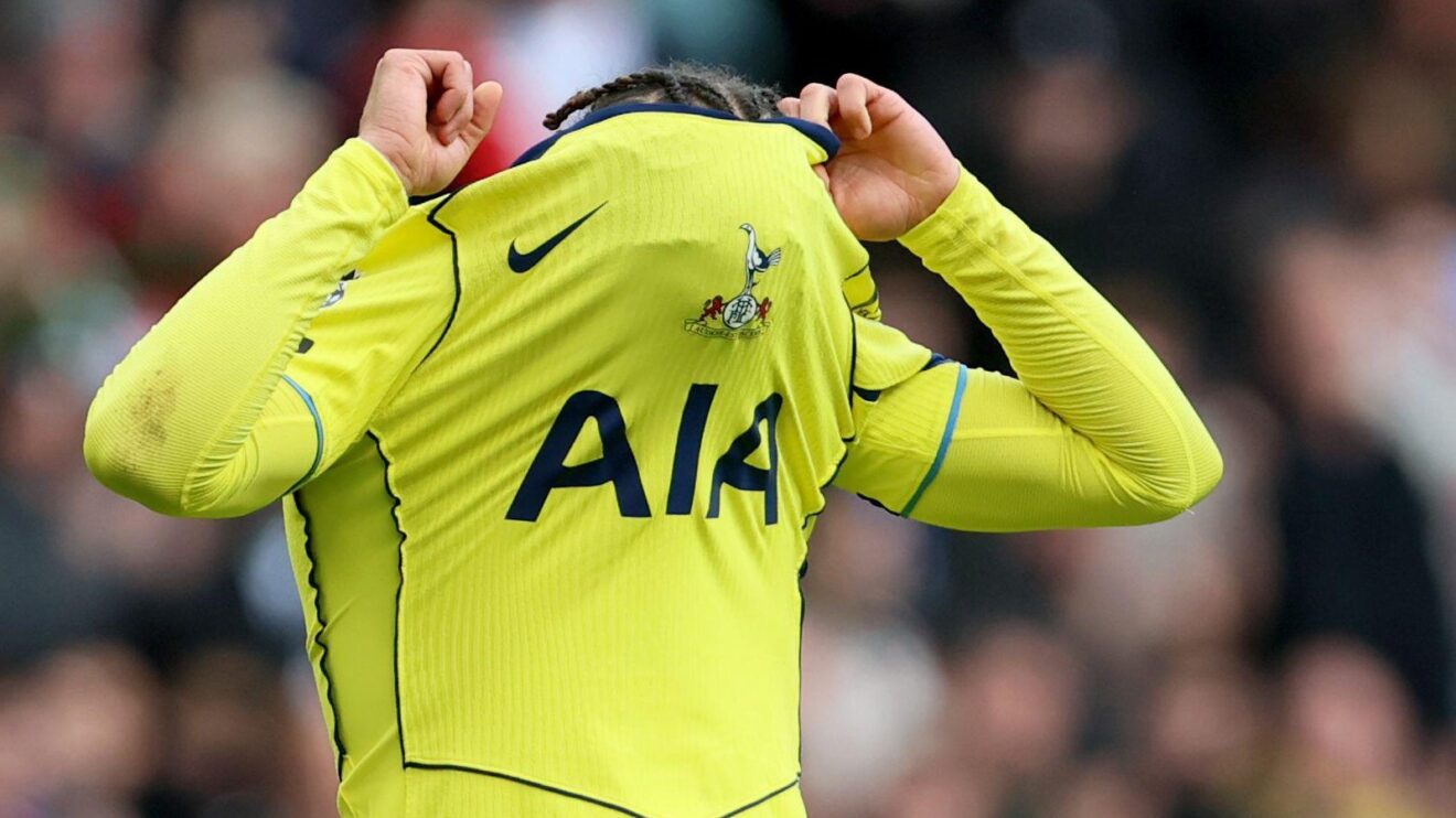 A Spurs player is humiliated