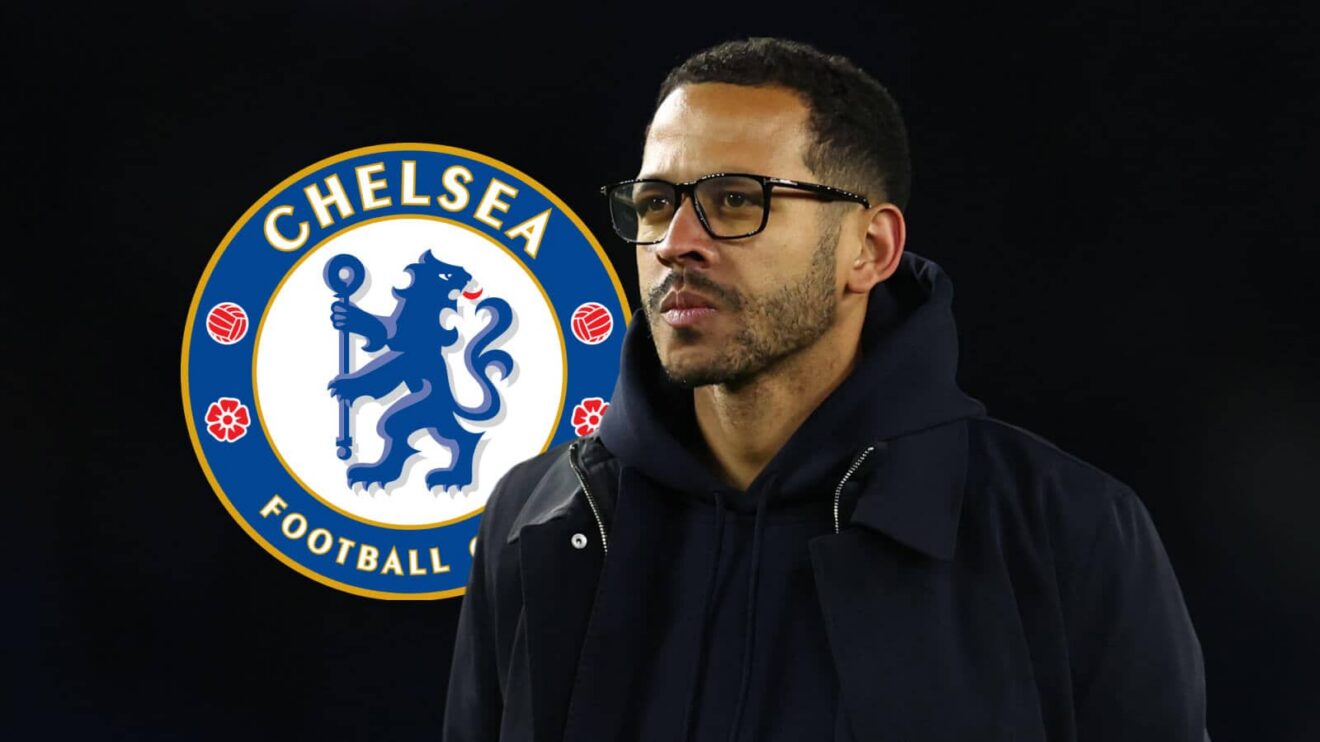 Chelsea badge and Chelsea manager Liam Rosenior - copyright F365