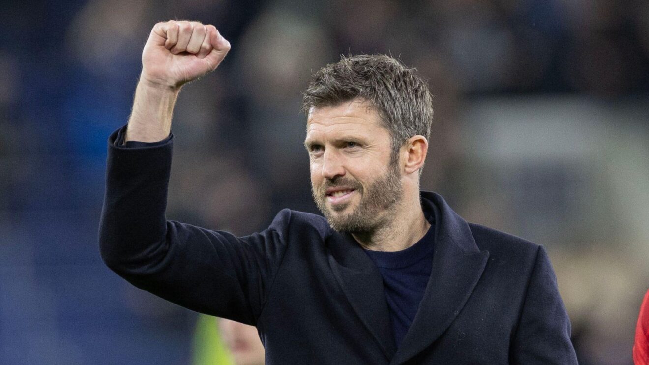 Man Utd head contractor Michael Carrick