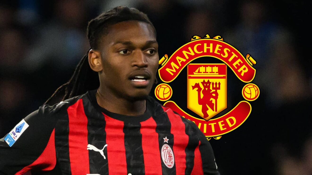 AC Milan forward Rafael Leao, Man Utd badge