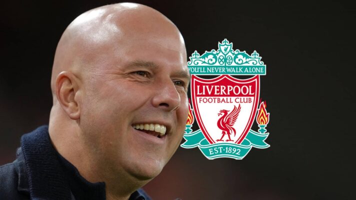 Liverpool manager Arne Slot next to the Liverpool badge - copyright F365