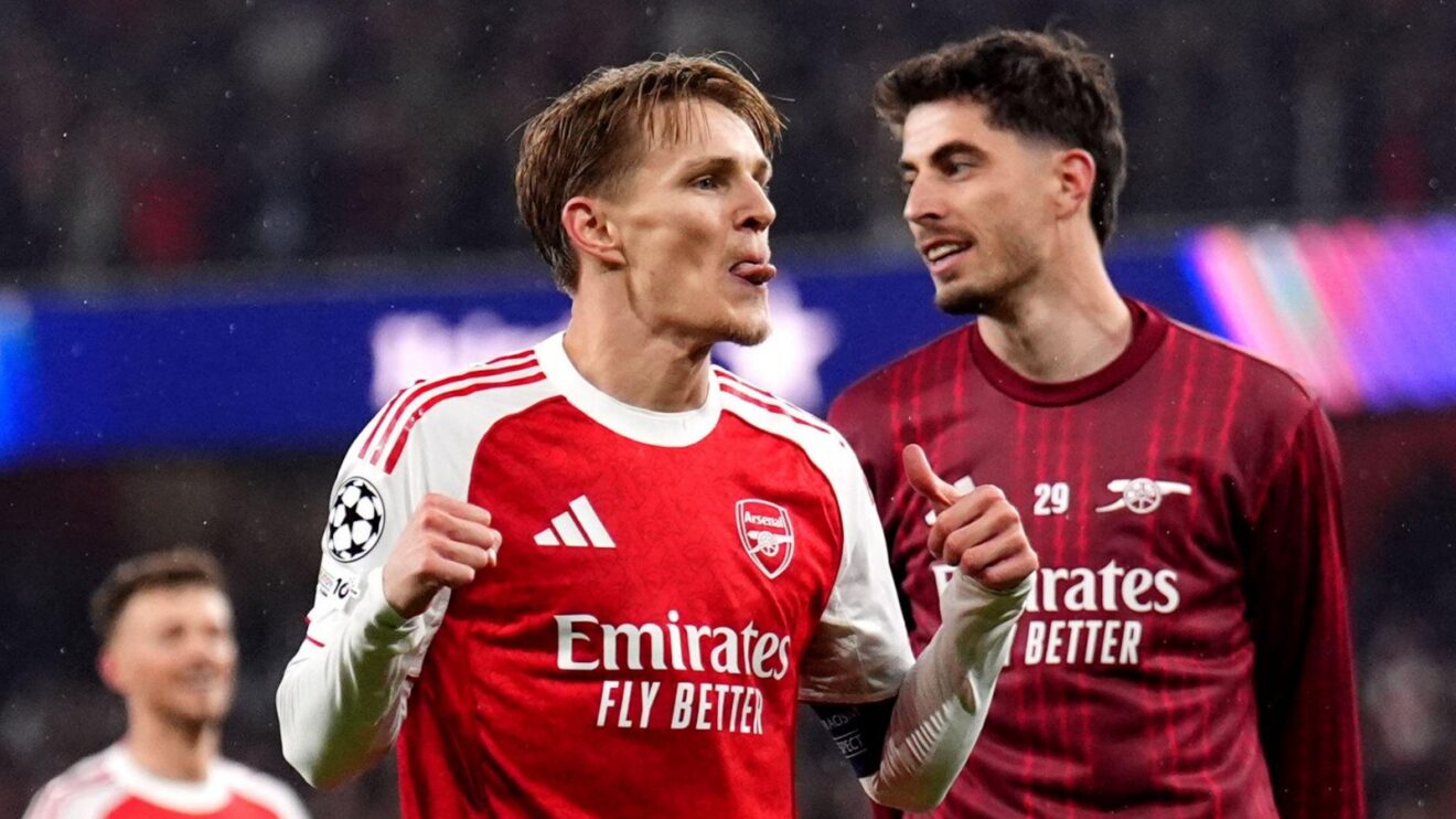 Arsenal midfielder Martin Odegaard memorializes