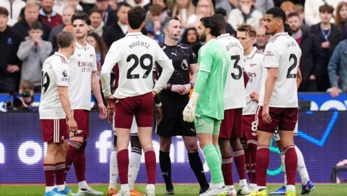 Arsenal irony shows VAR ‘pointless’ as Man Utd fans rage