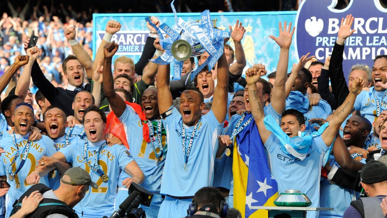 Manchester City celebrate the title