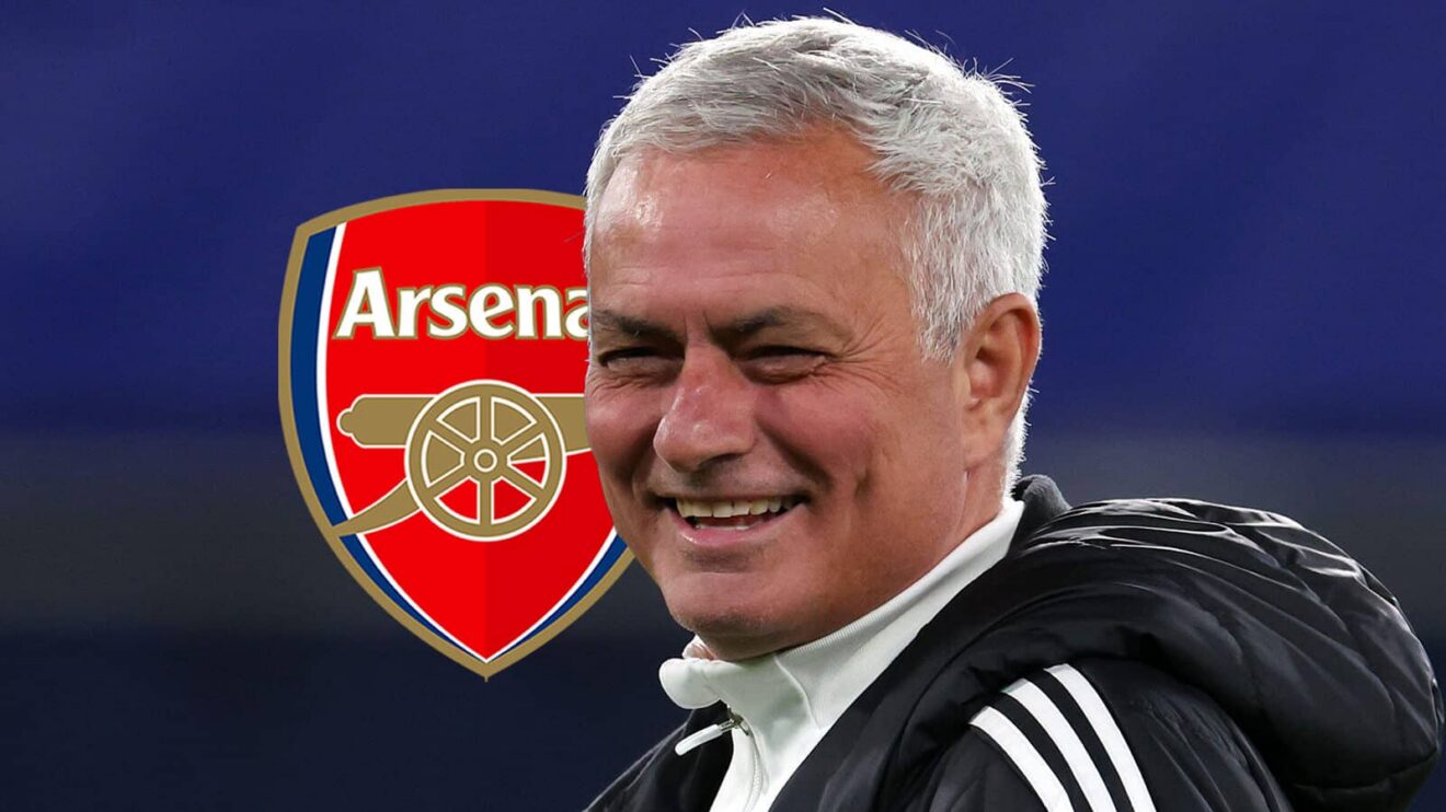 Real Madrid manager Jose Mourinho, Arsenal badge
