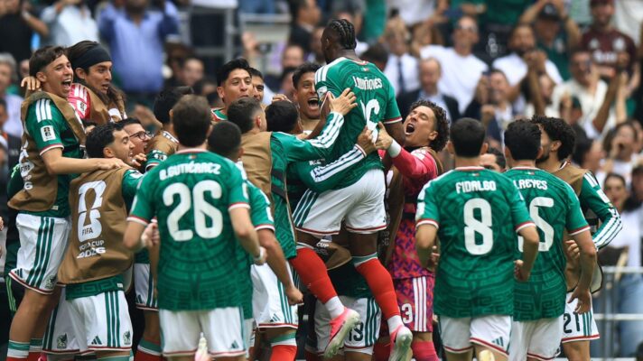 Mexico striker Julián Quiñones celebrates his goal