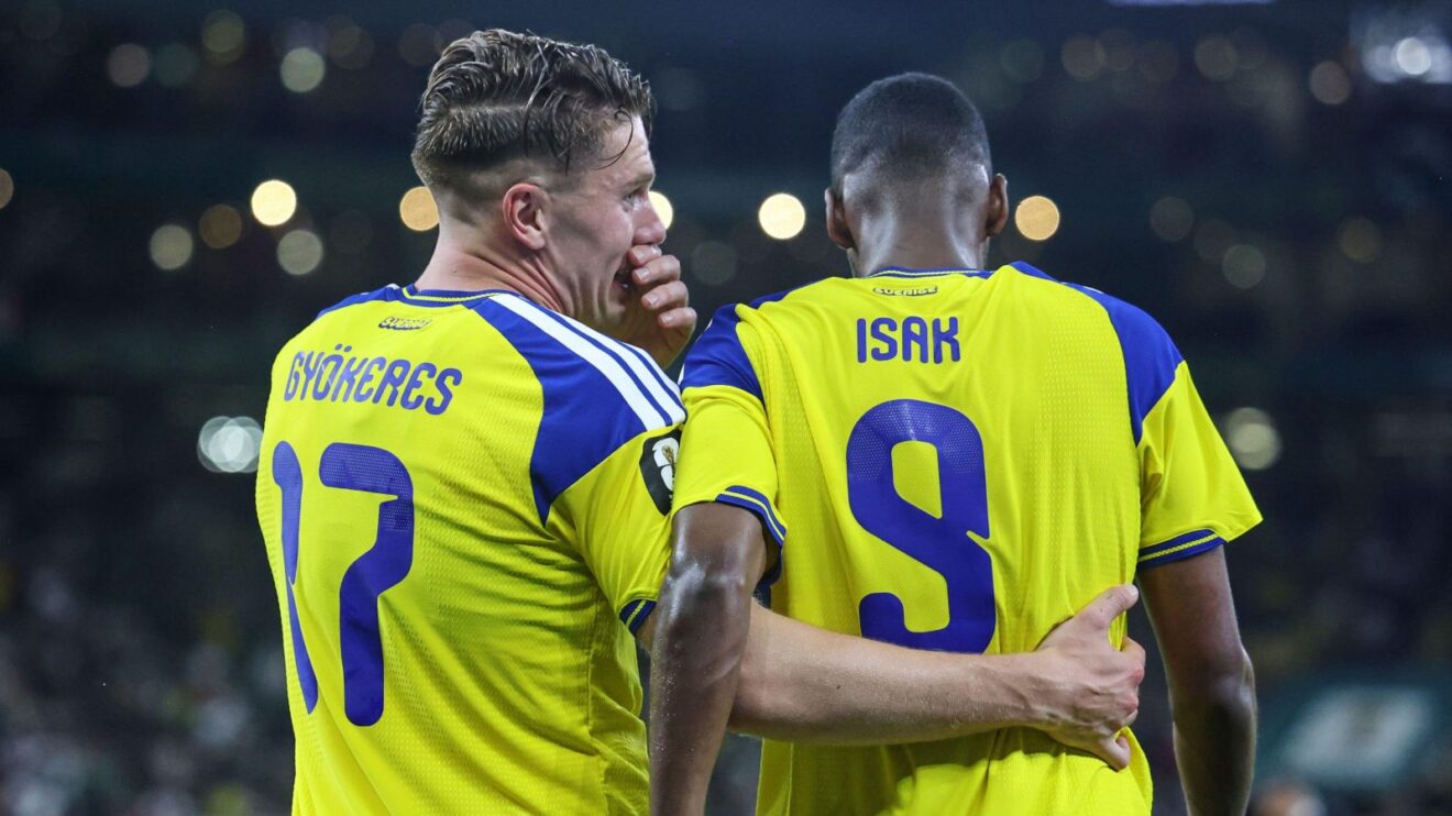 Viktor Gyokeres and also Alexander Isak