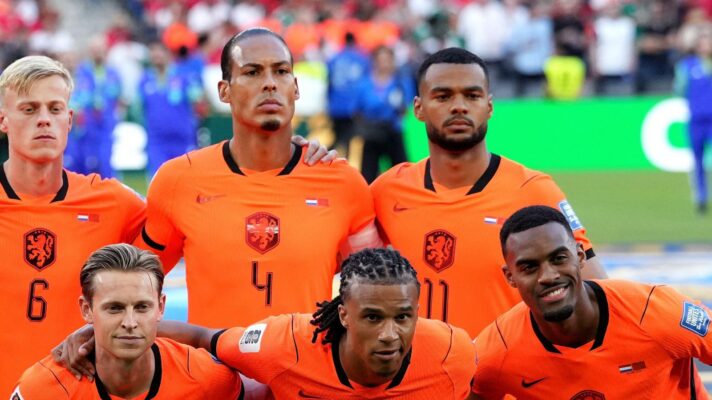 Virgil van Dijk and Cody Gakpo