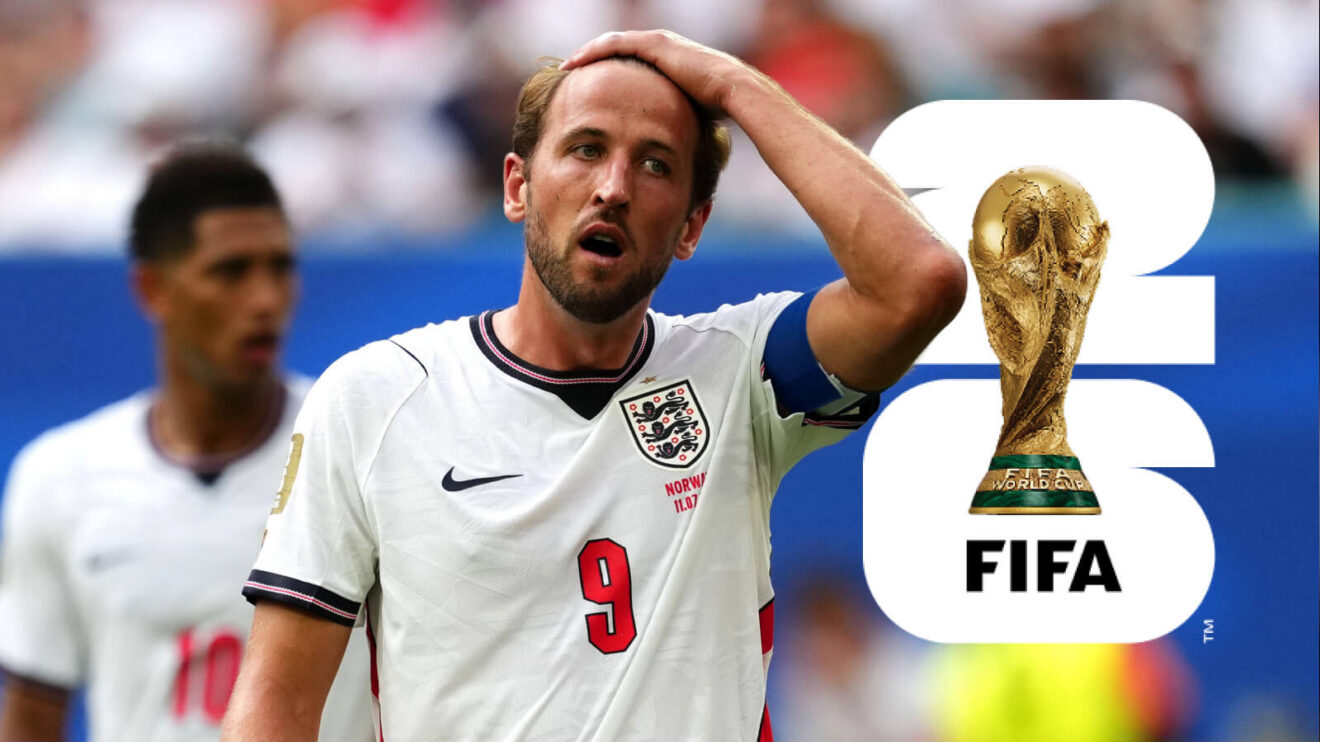 England's Harry Kane and the World Cup trophy