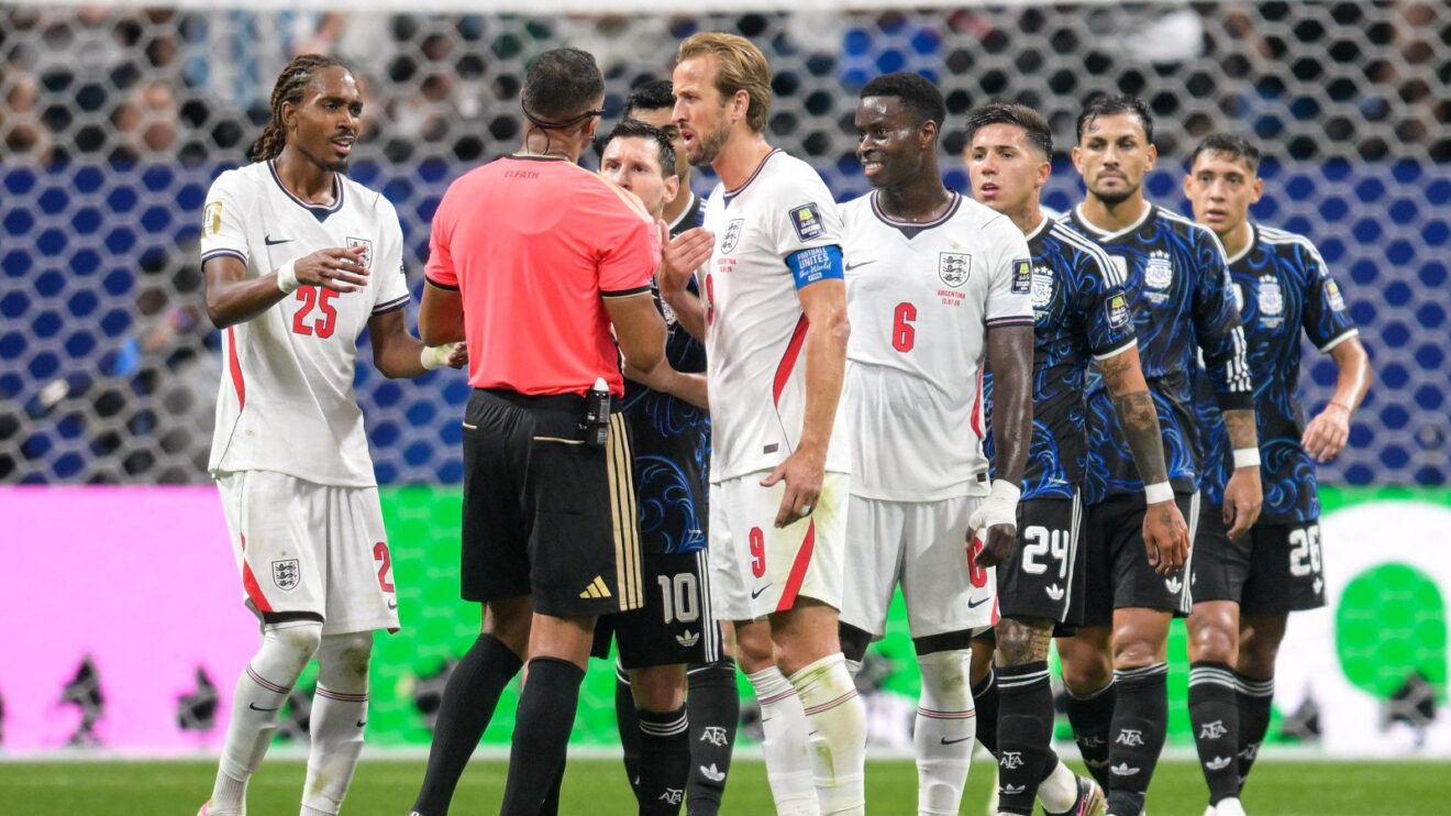 England argue with referee