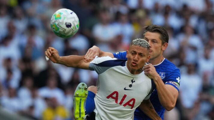 Richarlison battles for Spurs v Everton
